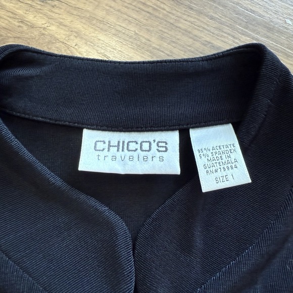Chicos Travelers Sz 1 M Black Button Down Tunic Cardigan Sweater Top Layering - Picture 2 of 3